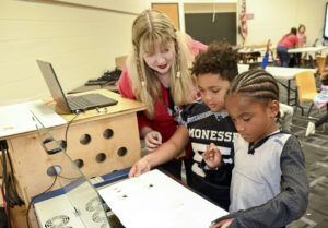 Fun and learning in the Fab Lab - Mon Valley Independent