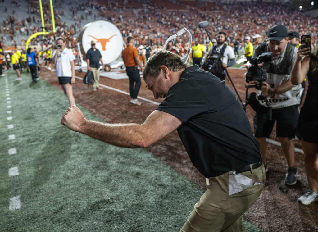 remains top Dawg in SEC after win at Texas Mon Valley Independent