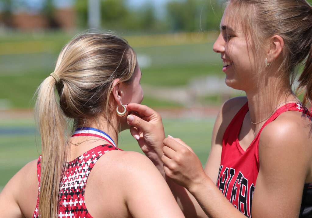JEWELRY ADJUSTMENT AT TRACK CLASSIC