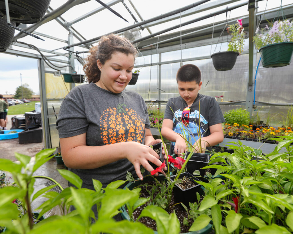 Auriemma apologizes for exchange with Staley - Mon Valley Independent