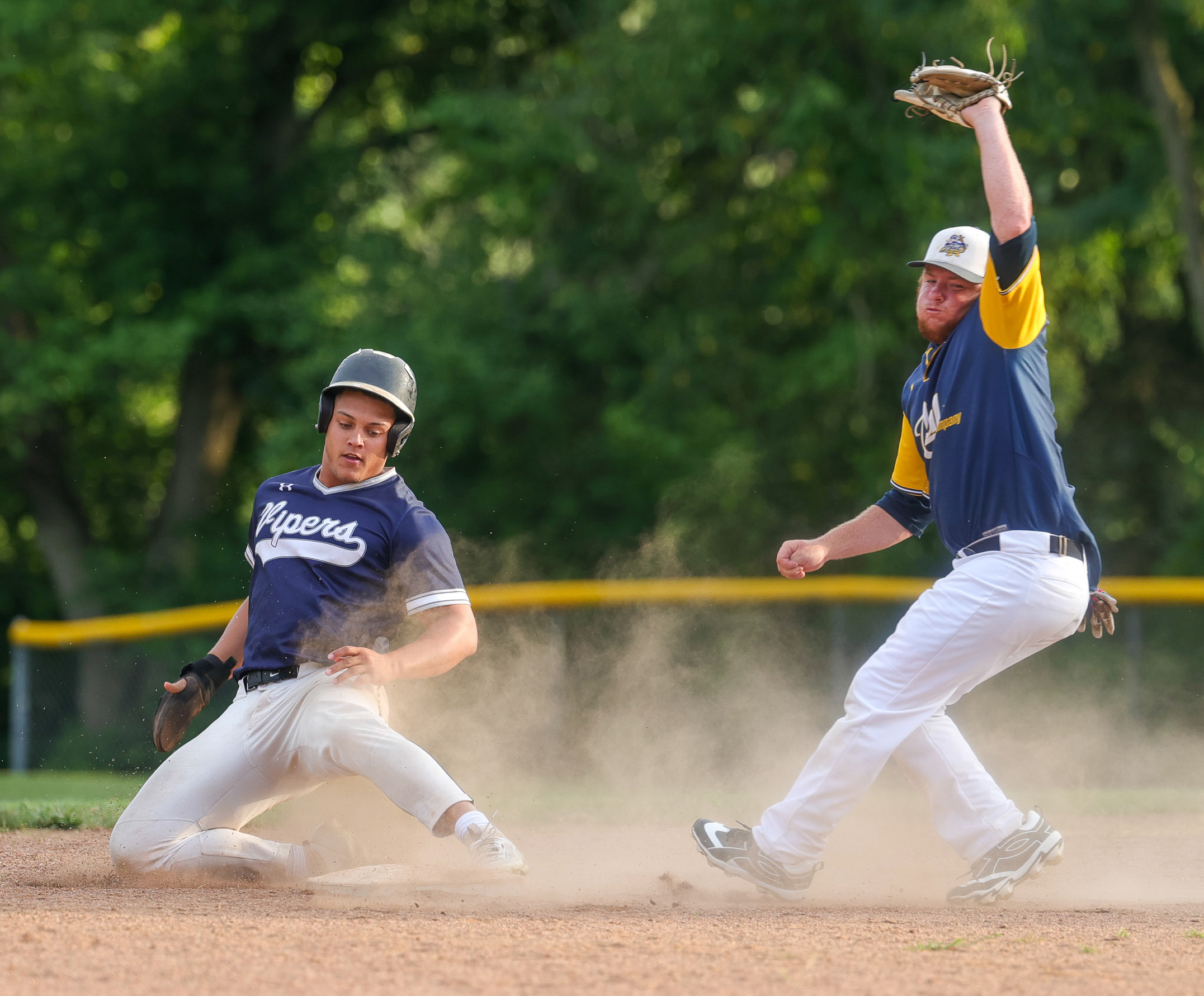 Aul Bat Co. takes Game 1 over Vipers