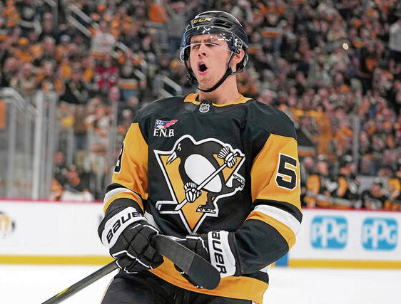 Pens re-sign 4 restricted free agents, including Chinakhov