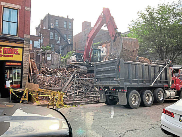 Demolition of ‘rotting' structures OK'd