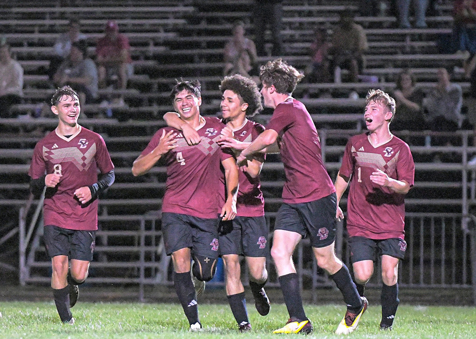 Bearcats back on track; Eagles win thriller