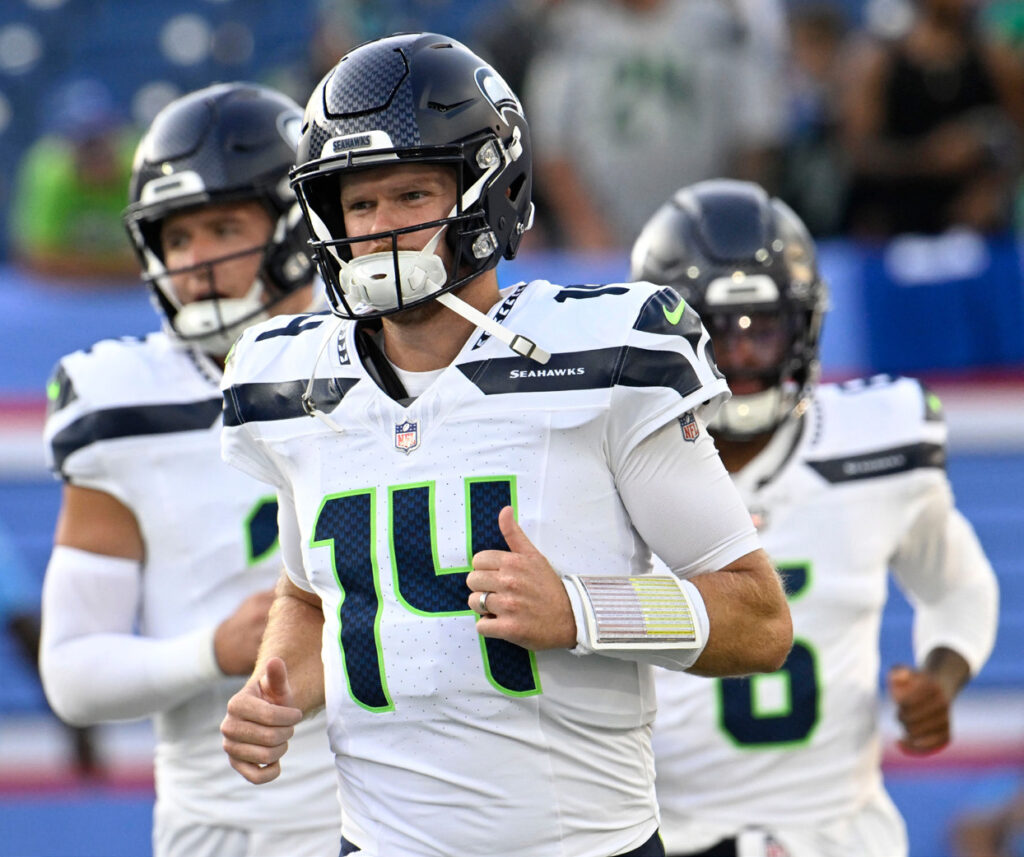 Pro Picks: Seahawks will edge Patriots in Super Bowl rematch to kick off NFL season